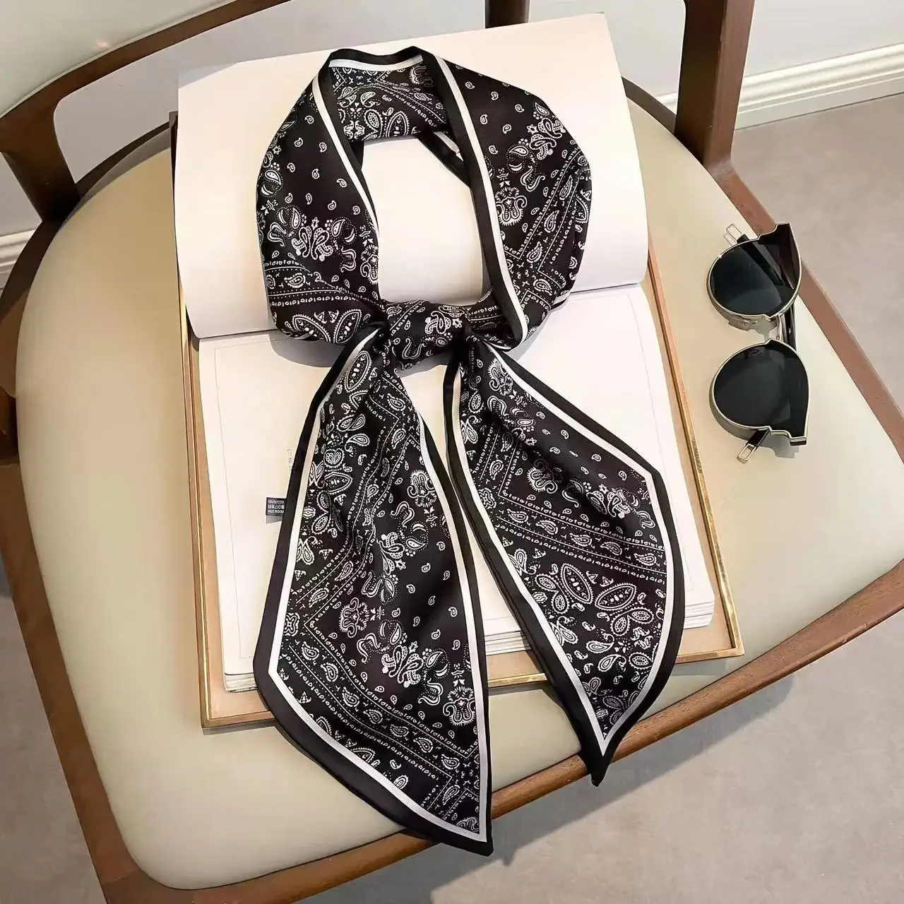 Luxury Bags For Travel - Sciarpa Skinny Stampata di Design, Foulard