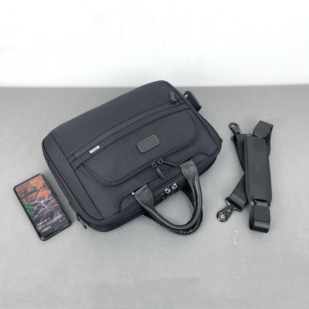 Valigetta da lavoro di lusso p - Luxury Bags For Travel recensione e prezzo