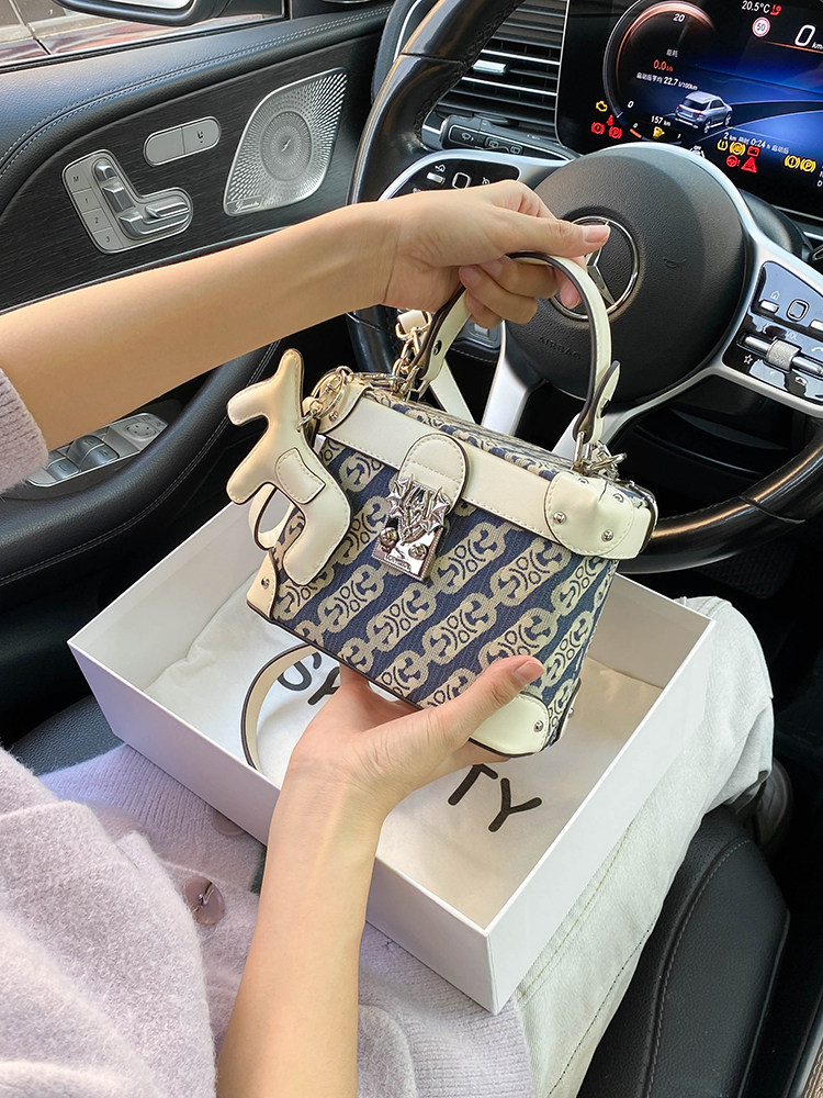 Borsa a Tracolla Vintage e di  - Luxury Bags Denim recensione e prezzo