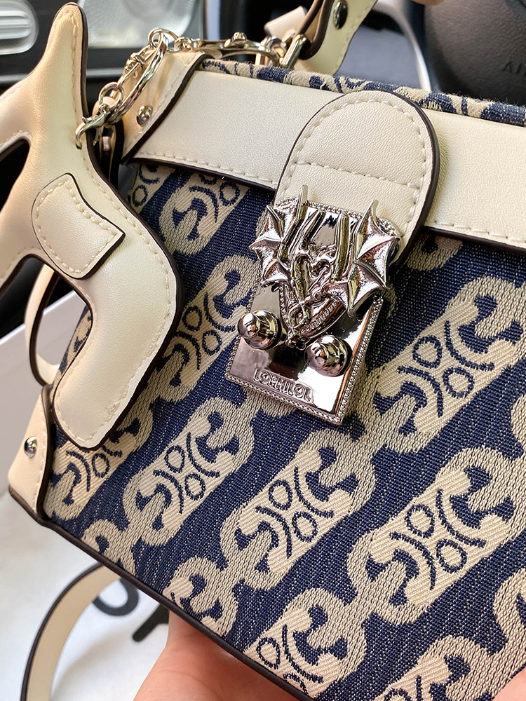 Borsa a Tracolla Vintage e di  - Luxury Bags Denim recensione e prezzo