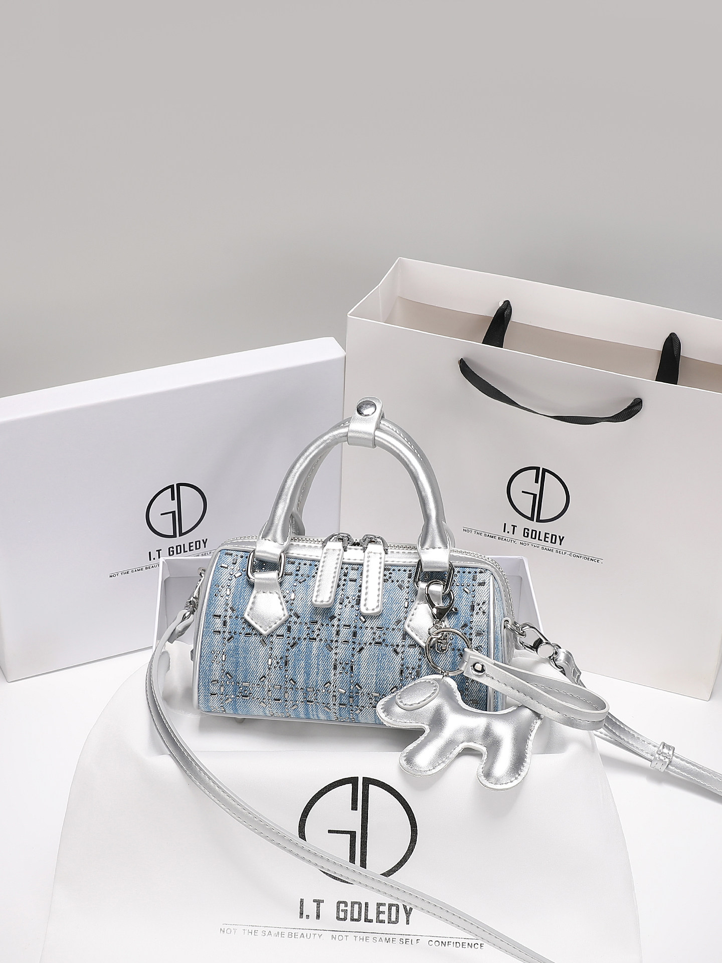 Borsa Boston di Lusso e Vintag - Luxury Bags Denim recensione e prezzo