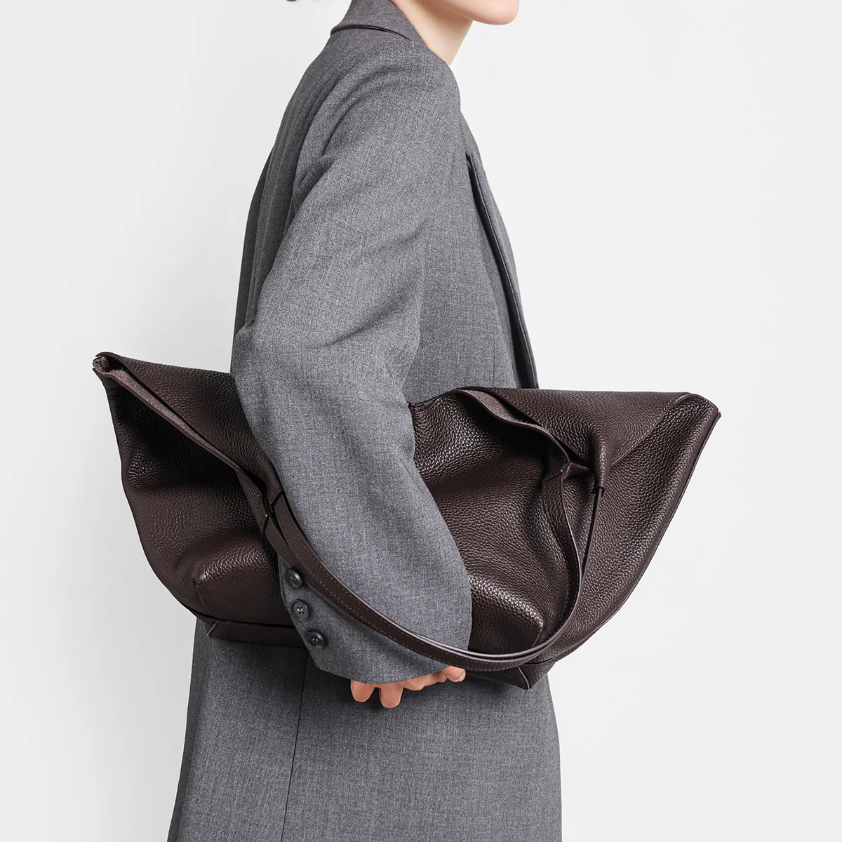 Nuova Borsa Sottospalla da Don - Luxury Bags To Buy recensione e prezzo
