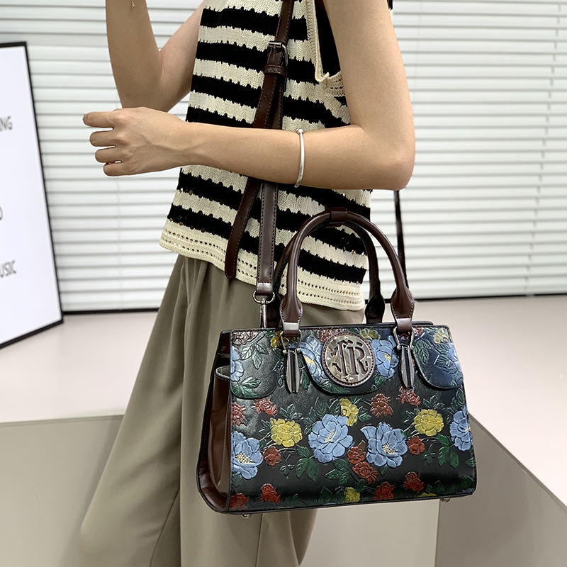 Borsa Tote Vintage con Motivi  - Luxury Bags Vegan Leather recensione e prezzo