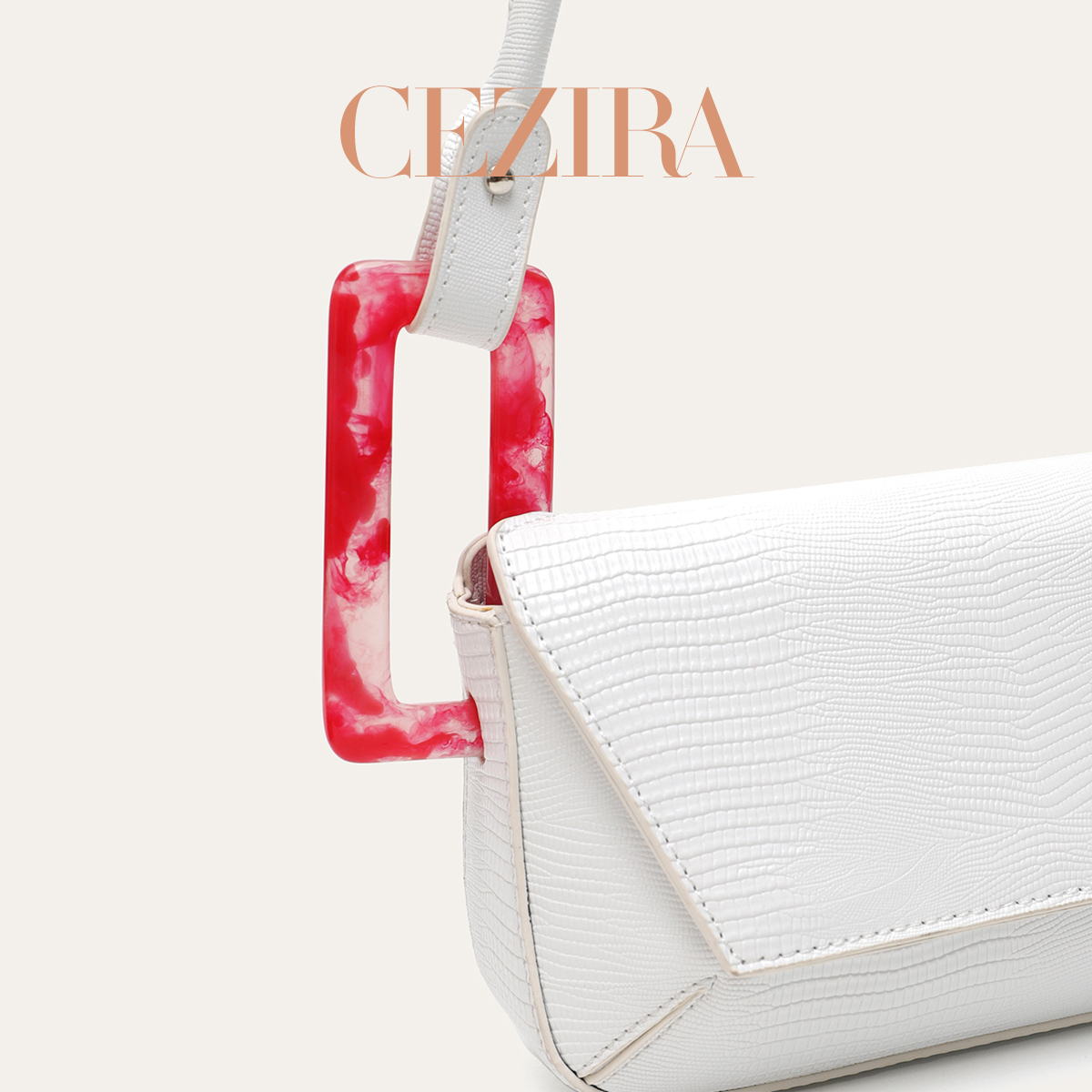 Borsa a Tracolla Quadrata in P - Luxury Bags Vegan Leather recensione e prezzo